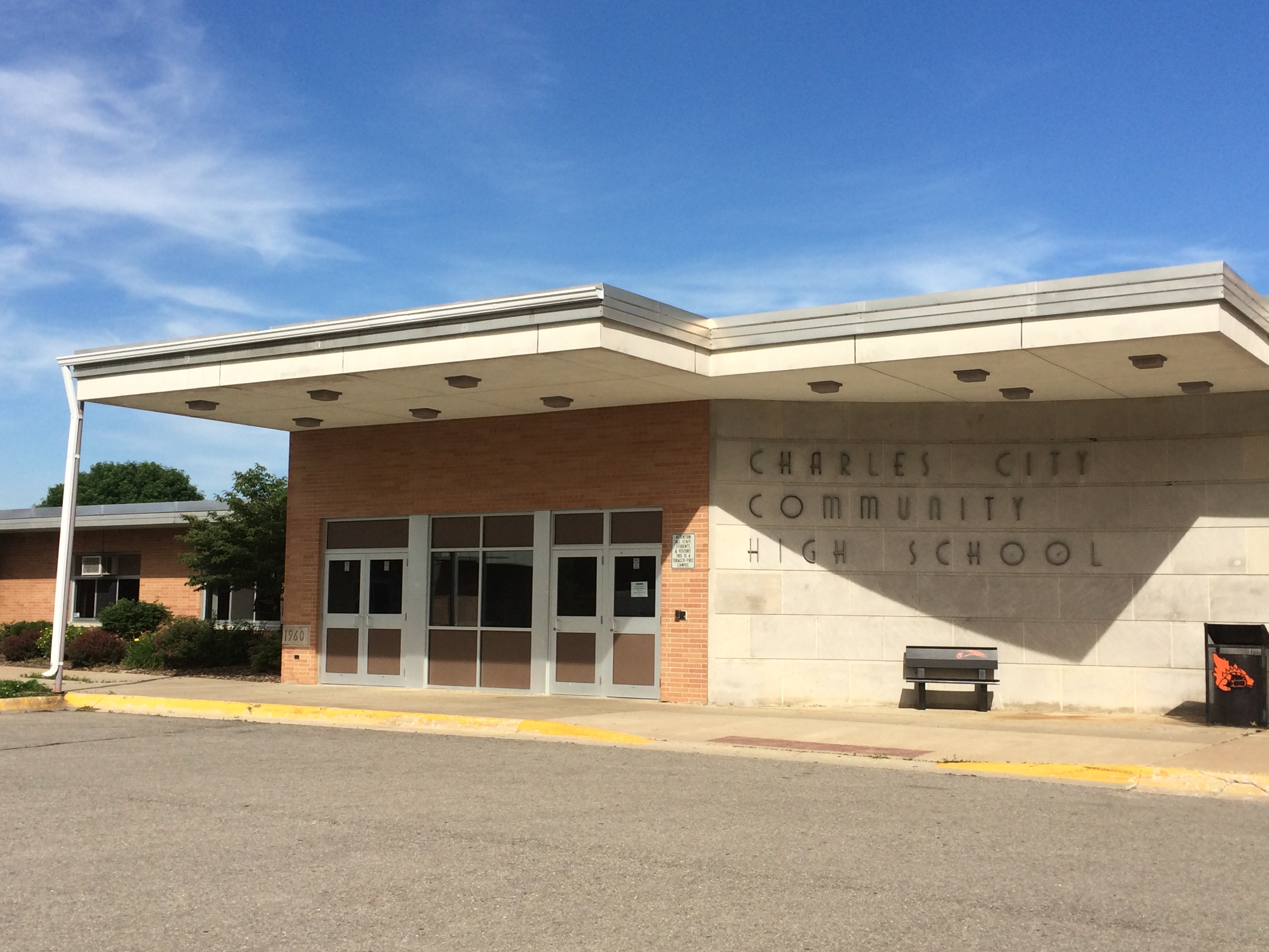 Charles City School District Facing 575 000 In 2018 19