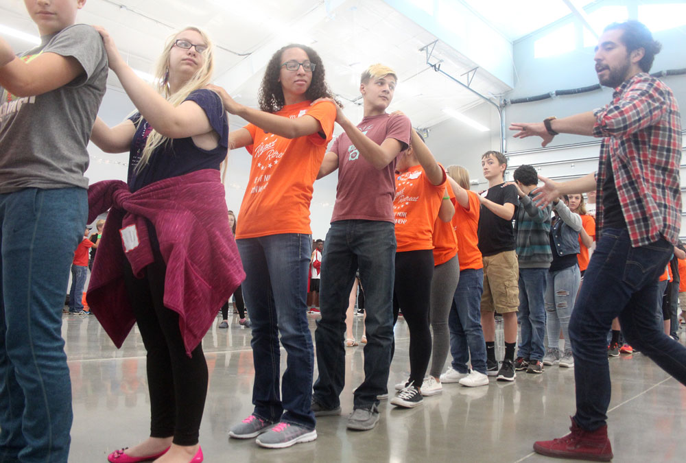 ‘Lean on us’ – Freshmen connect at annual school retreat