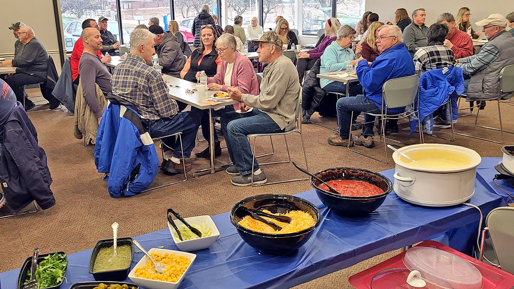 NE Iowa Food Bank shows appreciation to local volunteers